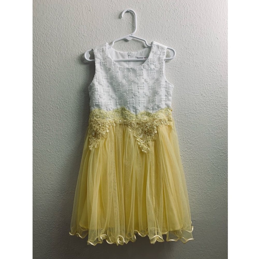 Stunning Yellow and White Spring Dress!
